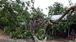 Al menos 42 muertos por tormenta fuera de temporada en India