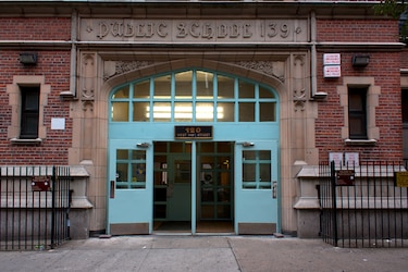 Nueva York impone la política más estricta de Estados Unidos sobre uso de la IA en las escuelas