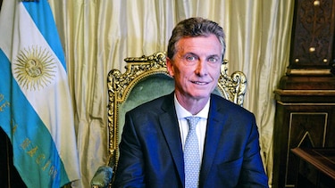 Piden a Mauricio Macri que libere a Menem de guardar secreto de estado
