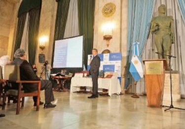 Hallan actas de la dictadura