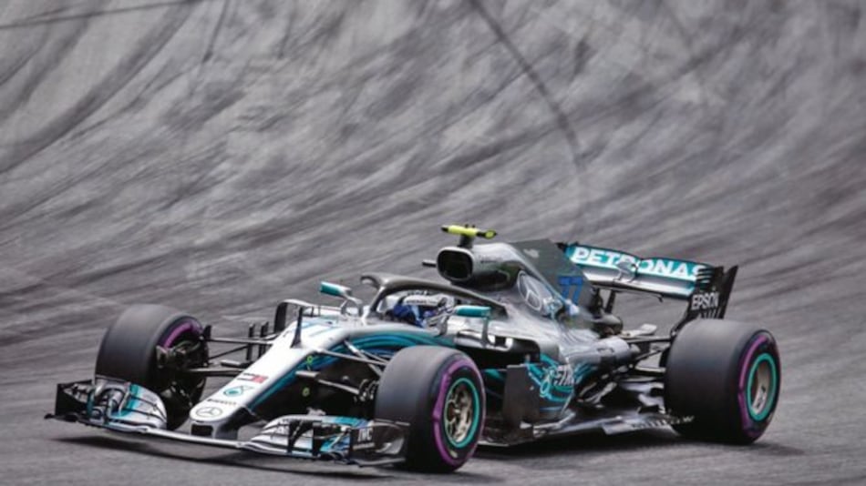 Valtteri Bottas logra la ‘pole position’
