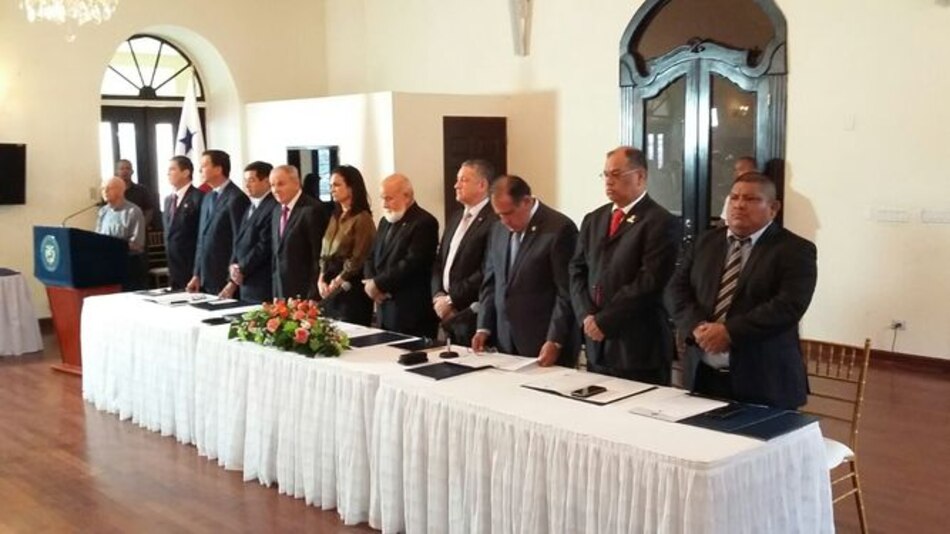 Gobierno envió nota a Joseph Stiglitz y Mark Pieth, en las que lamenta sus renuncias 'sin fundamento'