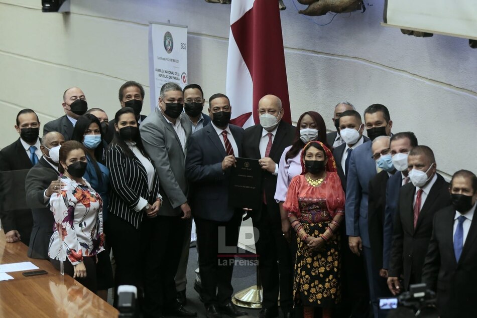 Aprueban en tercer debate proyecto que reforma las contrataciones menores en gobiernos locales