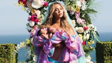 Beyoncé presenta a sus gemelos Sir Carter y Rumi