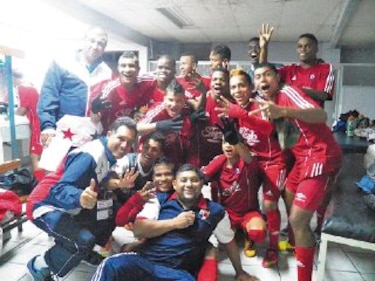 Panamá revalida título de futsal