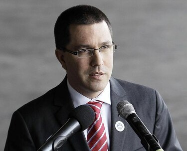 Arreaza confirma que Venezuela y Panamá restablecieron relaciones diplomáticas