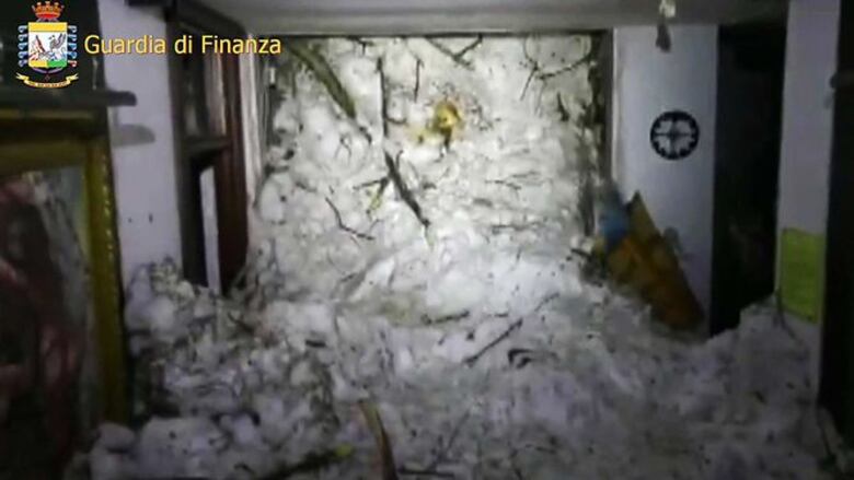 Italia: avalancha sepulta un hotel tras cadena de sismos