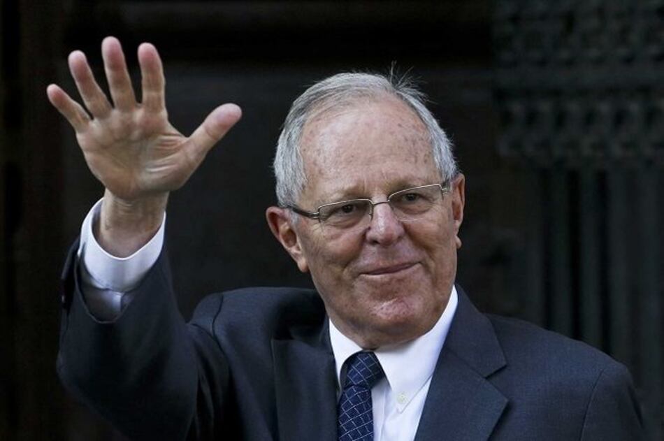Mayoría de peruanos cree que Kuczynski debe ser destituido