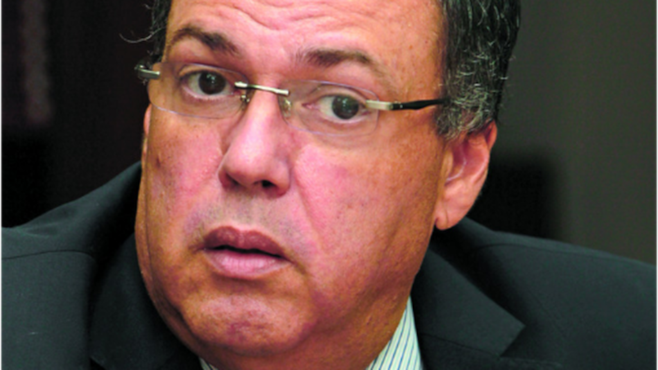 Realizan cirugía del corazón al magistrado Luis Ramón Fábrega