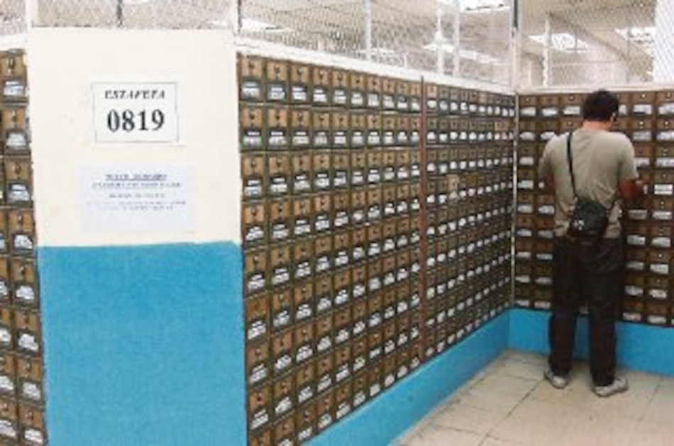 Juez imputa cargos por peculado a funcionarios de los correos
