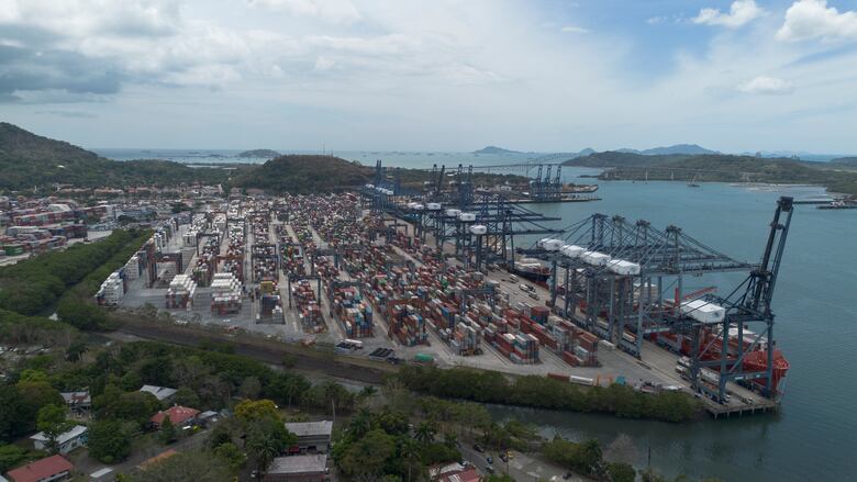 Venta de puertos de CK Hutchison, incluidos Balboa y Cristóbal, podría retrasarse hasta 2026