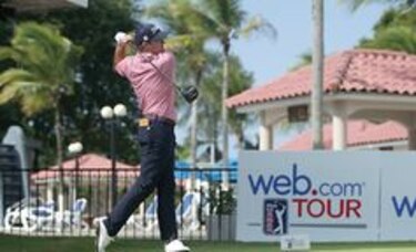 Wilkinson dominó primera ronda de golf