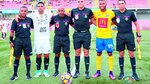 La fiesta está en el interior