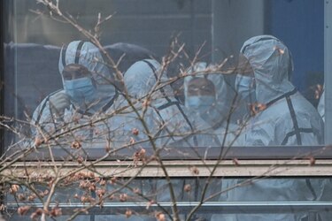 Exdirector de CDC cree que la Covid-19 provino de laboratorio en Wuhan