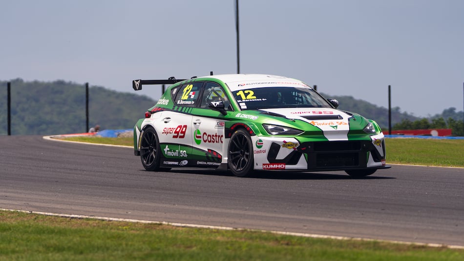 Bárcenas Racing destaca en la tercera fecha del GT Challenge de las Américas en Panamá