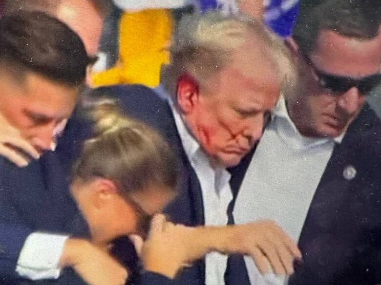 Dos muertos en el mitin de Trump, incluido el presunto autor del tiroteo, según medios