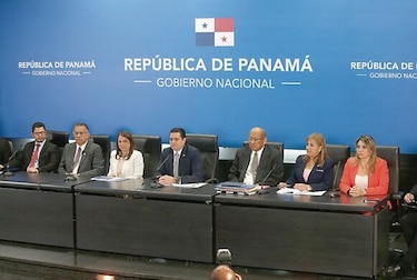 Gobierno redistribuye $1,483 millones del presupuesto de 2019