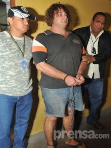 Wild Bill es llevado al Instituto de Medicina Legal