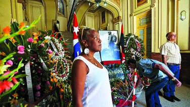 Las cenizas de Fidel Castro salen hacia Santiago
