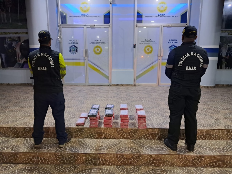 Decomisan 86 paquetes de drogas en operativos separados en Calidonia y en un puerto del Pacífico