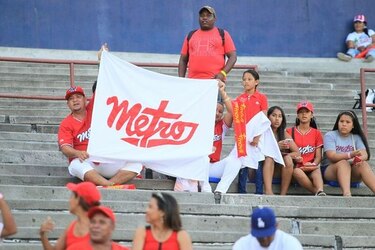 Plinio Castillo: Empezó en el fútbol, pero el béisbol salió ganando