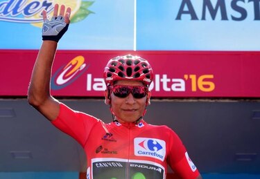 Nairo Quintana conserva liderato en Vuelta a España