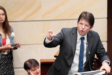 El senador colombiano Miguel Uribe Turbay fue sometido a una nueva cirugía