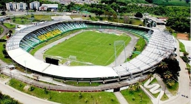 Solo dos aficionados pagaron entrada en estadio para ver partido