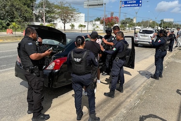 Sheinbaum llama a la ‘calma’ tras violencia en México por muerte de El Mencho