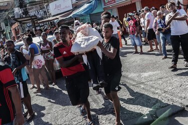 Mueren 18 personas en operativo policial en una favela de Río de Janeiro
