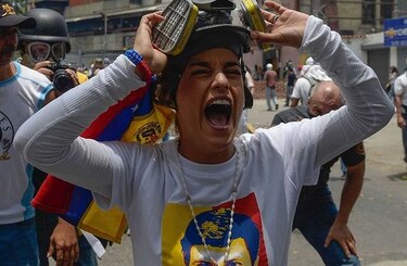 Tres muertos y 521 detenidos durante protestas