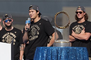 Dodgers celebran histórico bicampeonato con desfile y fiesta en el Dodger Stadium