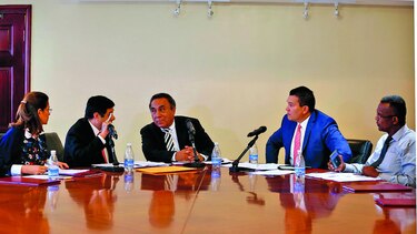 Envían a subcomisión ley anticorrupción