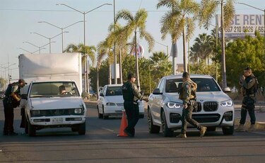 Tras detención, hijo de El Chapo queda preso mientras que Sinaloa busca la calma