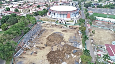 Crece la ciudad Irving Saladino