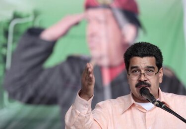 Maduro anuncia que viaja a Cuba para visitar a Chávez