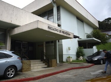 Graduandos de medicina de la UP piden que se garanticen e incrementen las plazas en el 2023