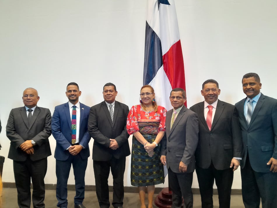 Diputado de Vamos, Lenin Ulate, es electo vicepresidente de la Comisión de Asuntos Indígenas; Gertrudis Rodríguez, de CD, la presidirá