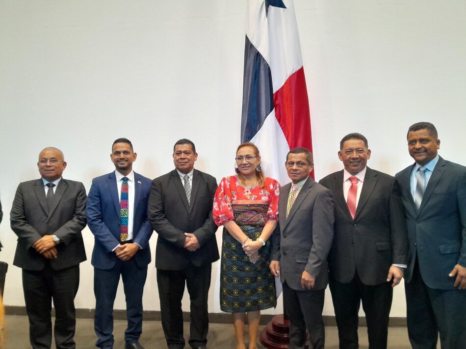 Diputado de Vamos, Lenin Ulate, es electo vicepresidente de la Comisión de Asuntos Indígenas; Gertrudis Rodríguez, de CD, la presidirá