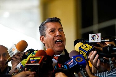 Rivales de Nicolás Maduro alzan su voz opacados por maquinaria chavista