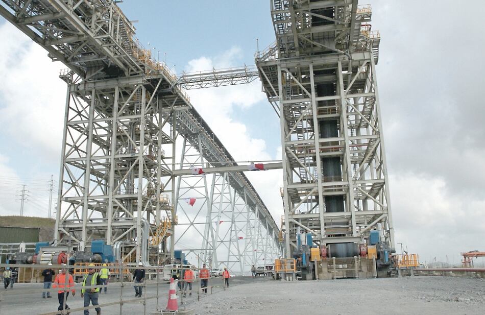 Minsa aprueba reingreso de 515 obreros a mina de cobre