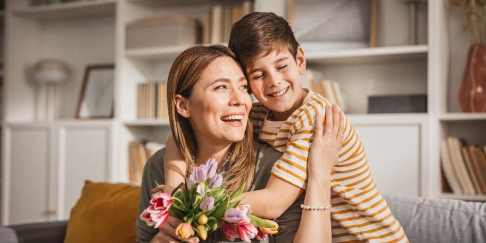 El mundo celebra el Día Internacional de las Madres, una jornada de reconocimiento y gratitud