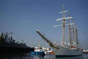 El buque escuela Juan Sebastián Elcano llega a Panamá con la princesa Leonor a bordo