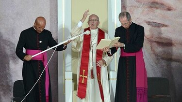 Papa advierte a los jóvenes en Polonia que la crueldad no se acabó en Auschwitz