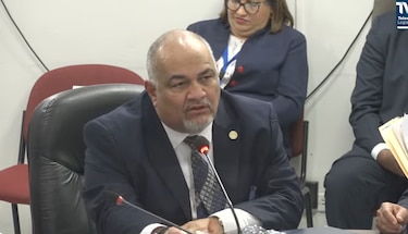 ‘No somos botellas’: funcionarios de la Asamblea reclaman pago de quincena vencida