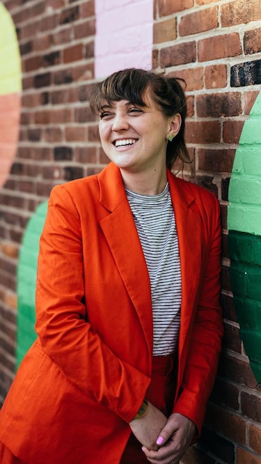 Mi abuelo abusó sexualmente de decenas de niños y mujeres, lo confronté con una cámara y esto es lo que aprendí