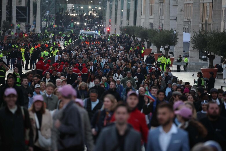 El mundo despide a Francisco, ‘el papa de la misericordia’ y primer pontífice latinoamericano