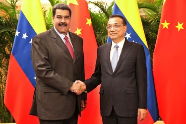 China da crucial apoyo a una Venezuela asfixiada por crisis económica