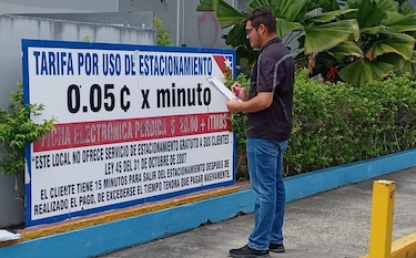 Acodeco detecta irregularidades en el cobro de estacionamientos privados; 56 establecimientos con anomalías