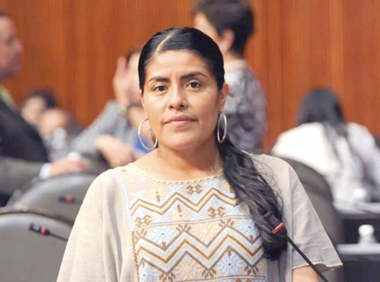 Eufrosina Cruz:‘me rebelé al destino’